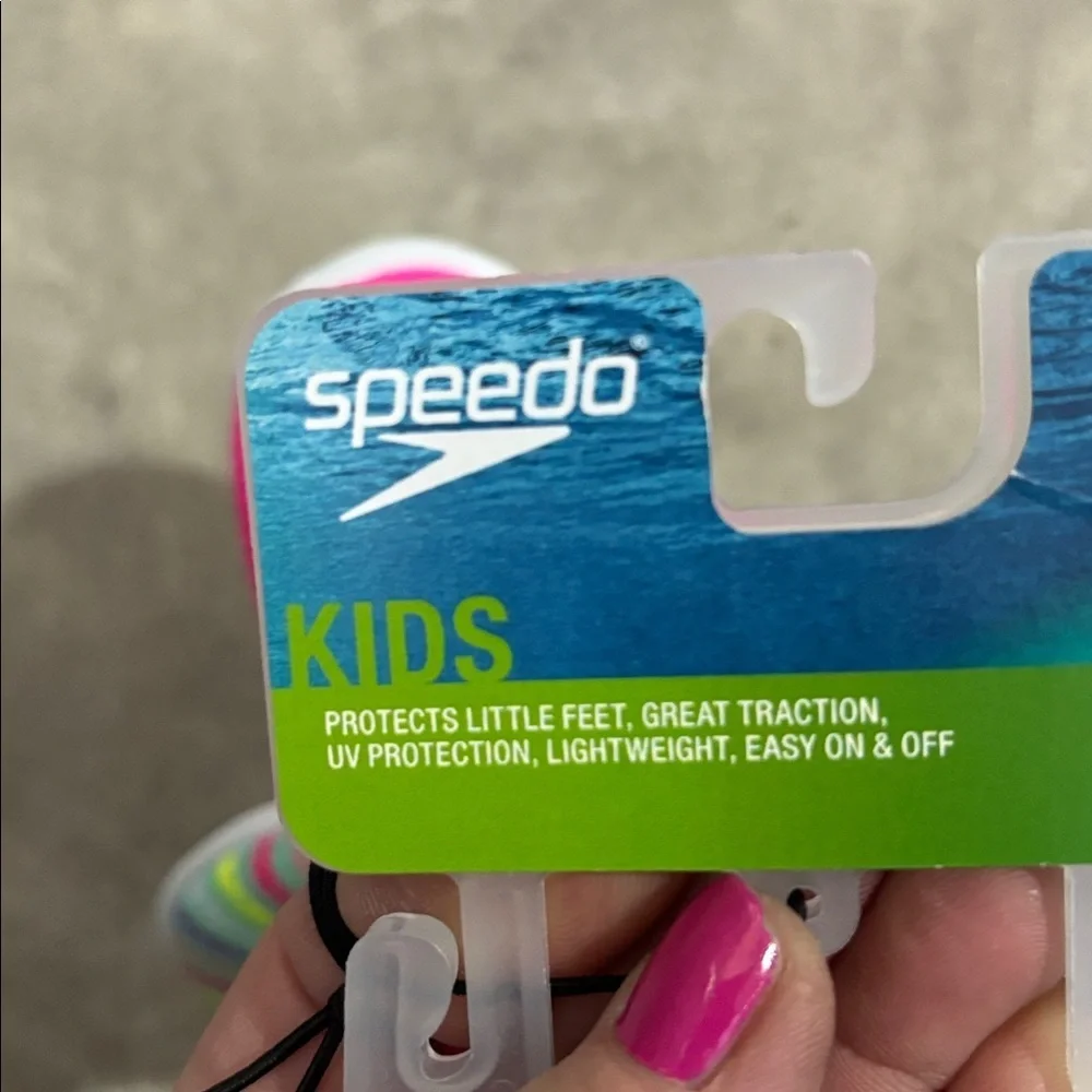 Speedo UV protection multicolor water shoes,slip on,pull tab,tread,lightweight
